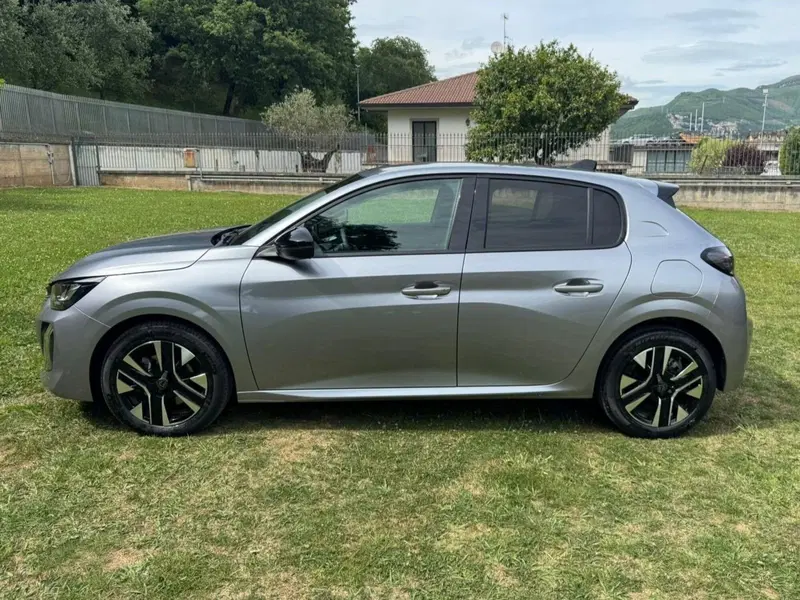 Peugeot 208 usata a Salerno (10)
