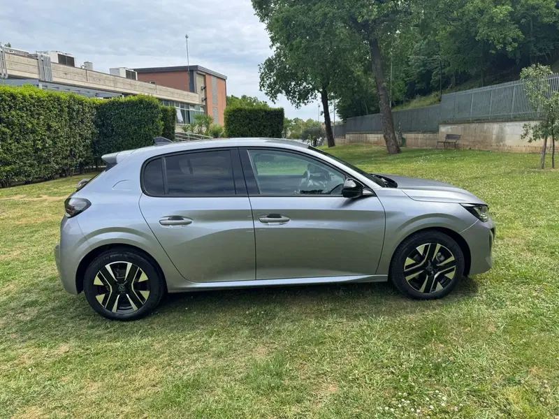 Peugeot 208 usata a Salerno (14)