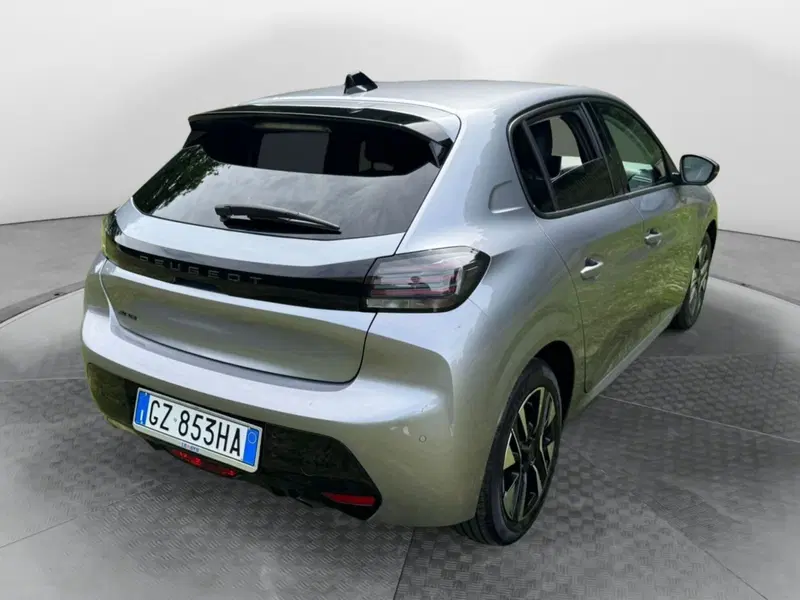 Peugeot 208 usata a Salerno (4)