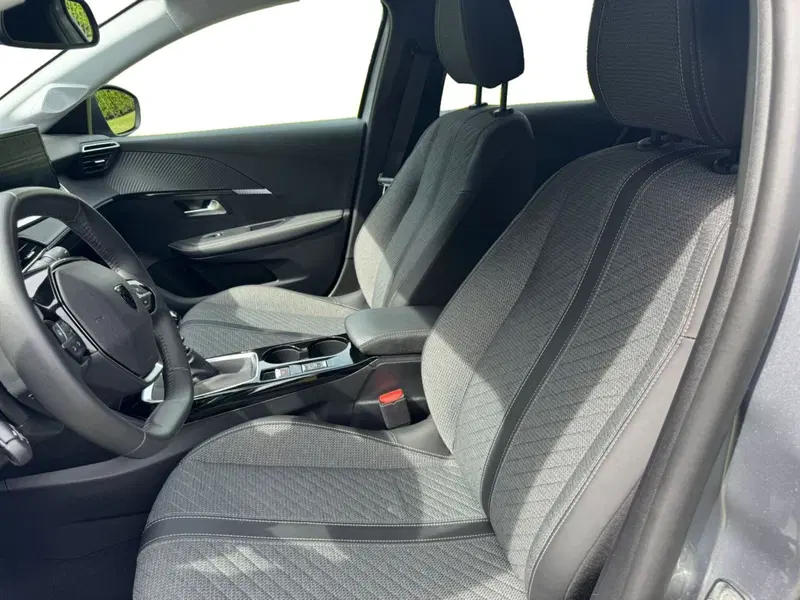 Peugeot 208 usata a Salerno (6)