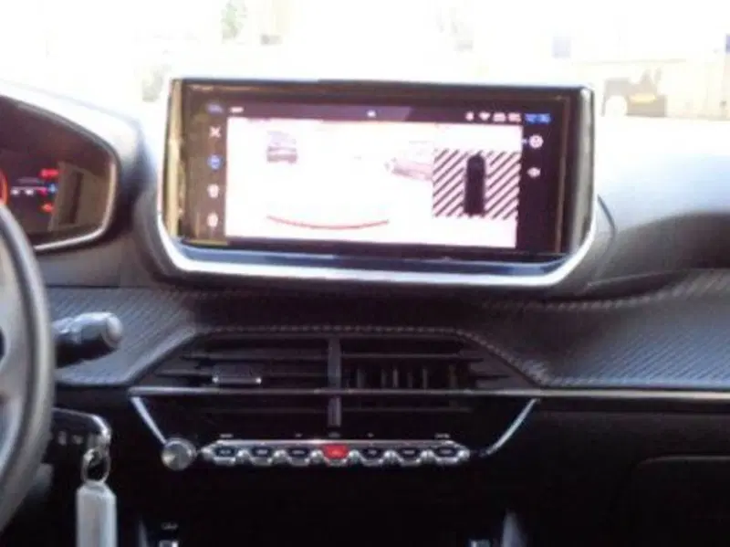 Peugeot 2008 usata a Salerno (17)
