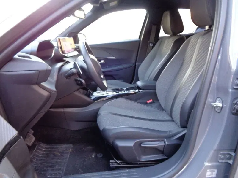 Peugeot 2008 usata a Salerno (6)