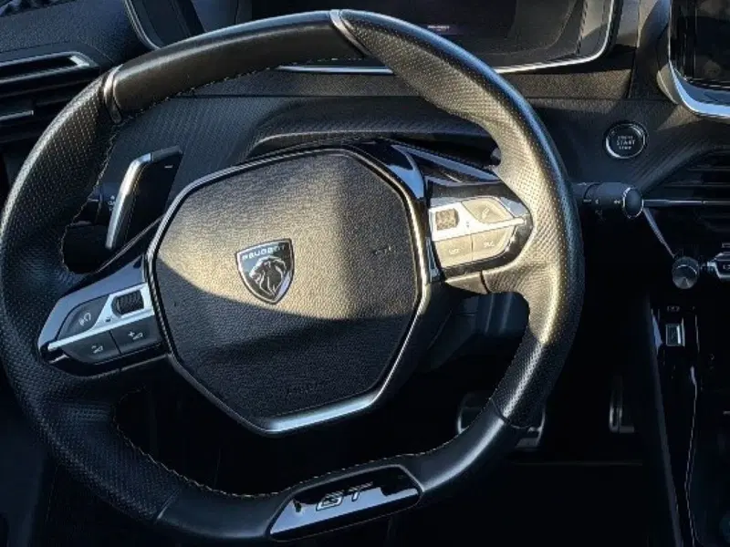 Peugeot 2008 usata a Salerno (8)
