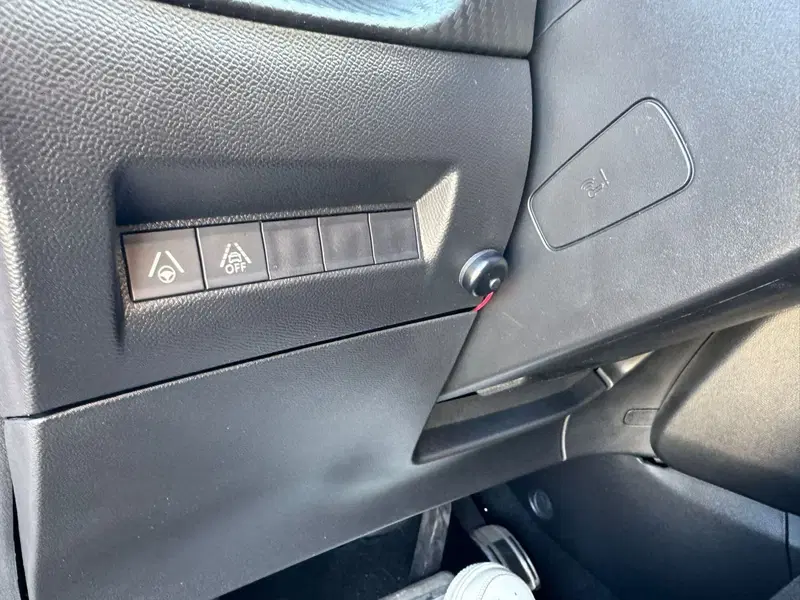Peugeot 2008 usata a Salerno (17)