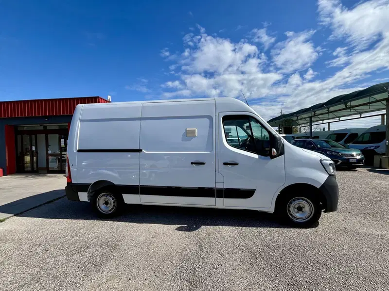 Renault Master Furgone usata a Salerno (10)