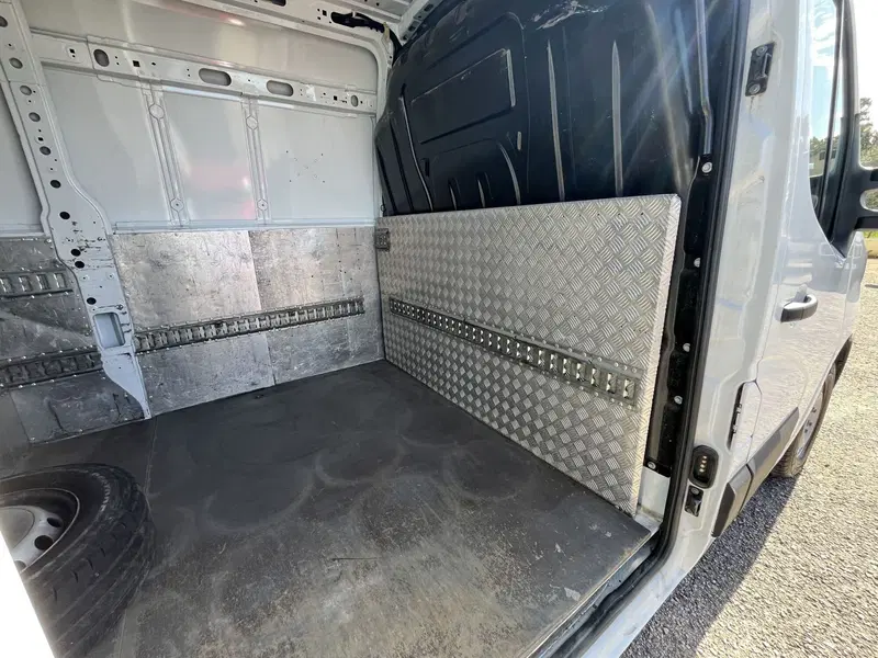 Renault Master Furgone usata a Salerno (14)