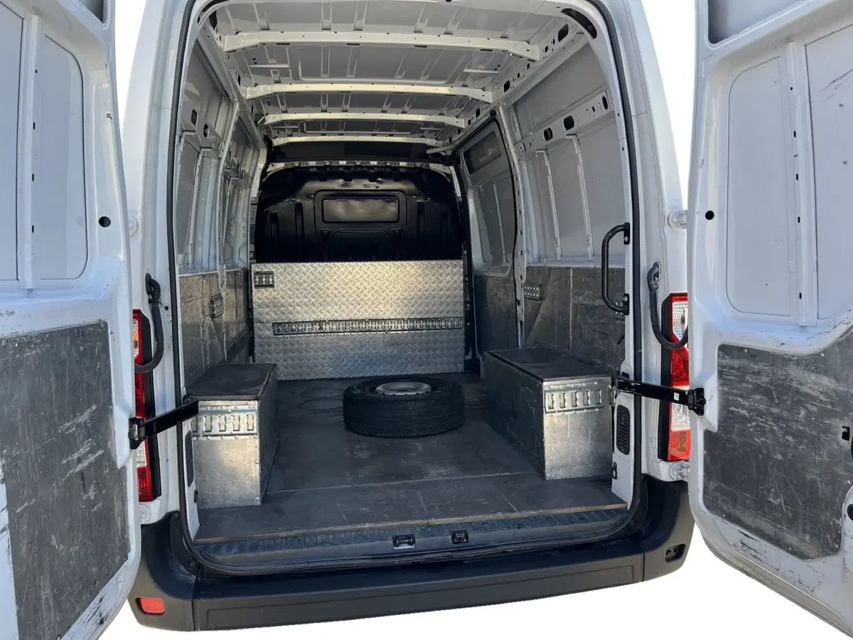Renault Master Furgone usata a Salerno (8)