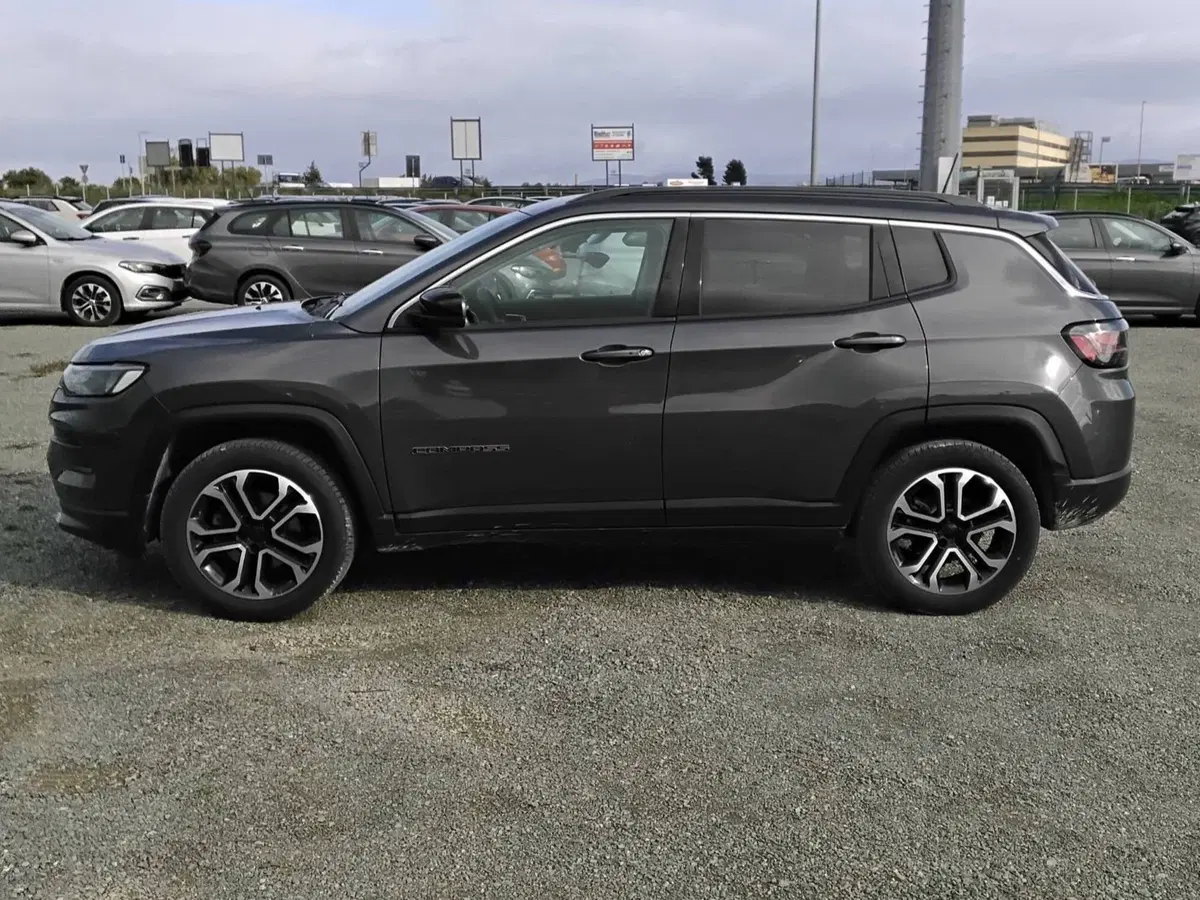 Jeep Compass usata a Salerno (13)