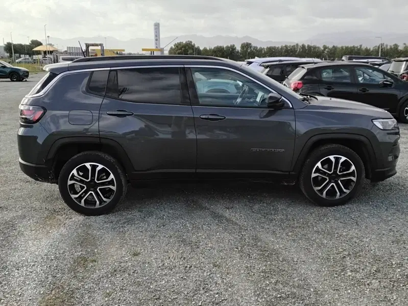 Jeep Compass usata a Salerno (18)