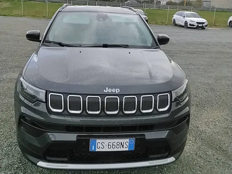Jeep Compass usata a Salerno (9)