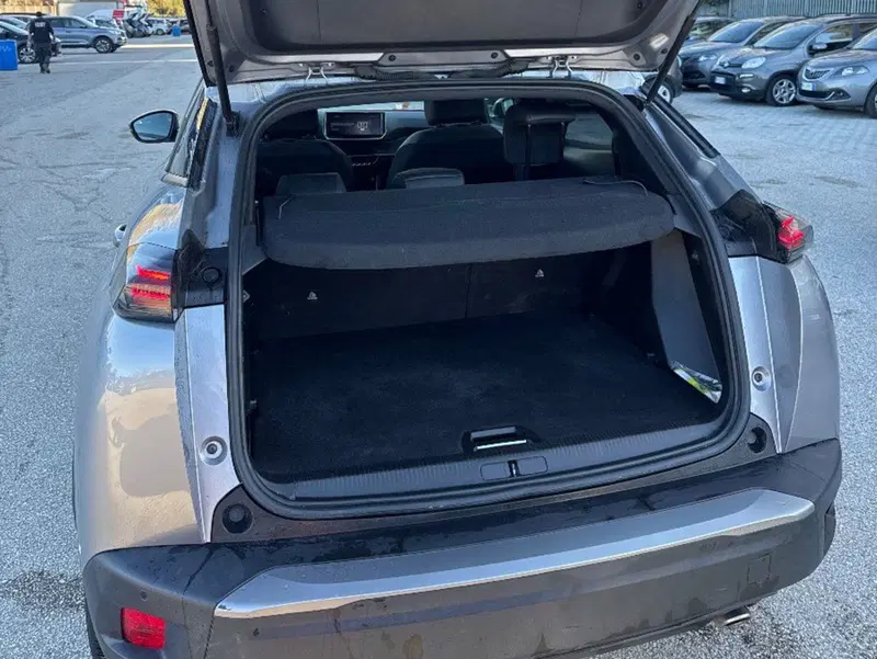 Peugeot 2008 usata a Salerno (13)