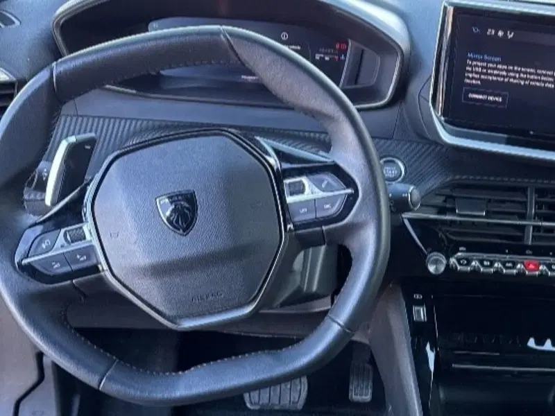 Peugeot 2008 usata a Salerno (8)