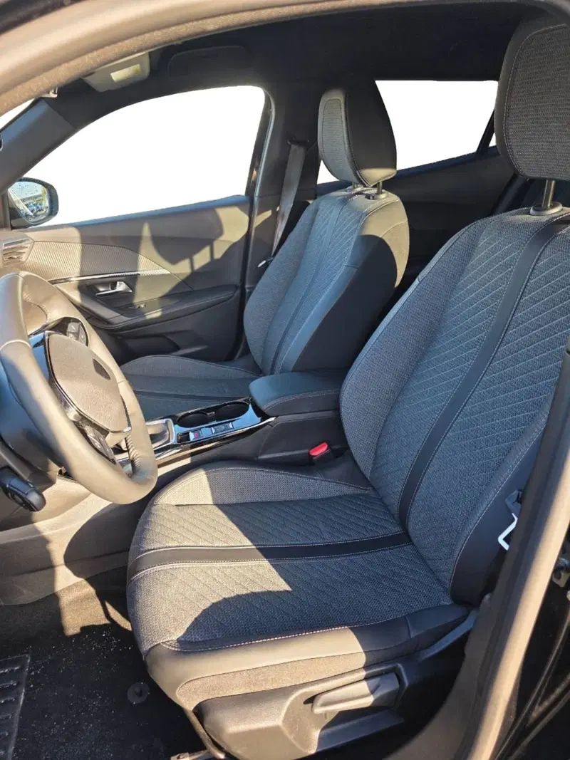 Peugeot 2008 usata a Salerno (8)