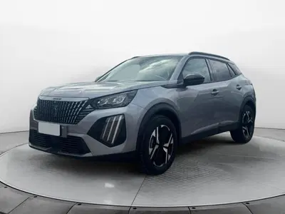 Peugeot 2008 1.2 puretech Allure s&amp;s 130cv eat8 nuova a Fisciano