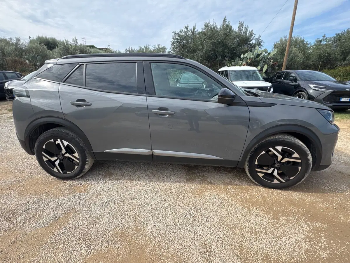 Peugeot 2008 usata a Salerno (11)