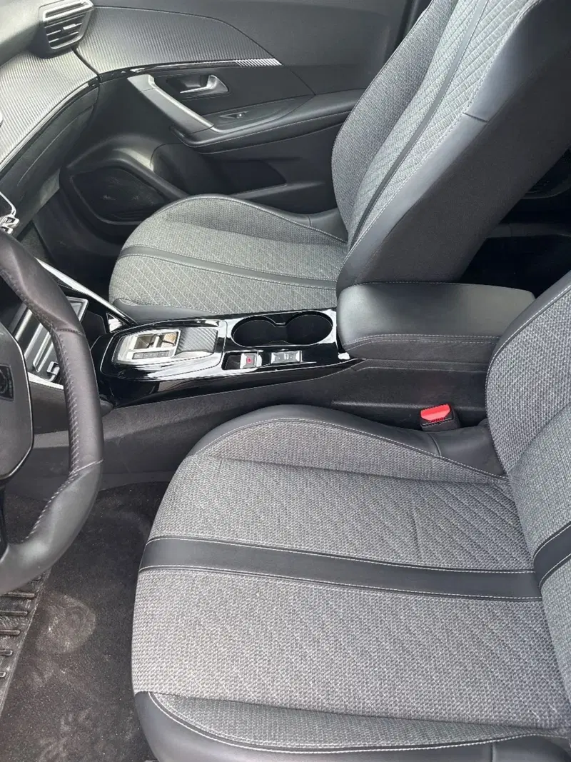 Peugeot 2008 usata a Salerno (7)