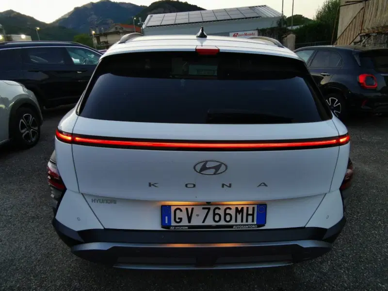 Hyundai Kona usata a Salerno (11)