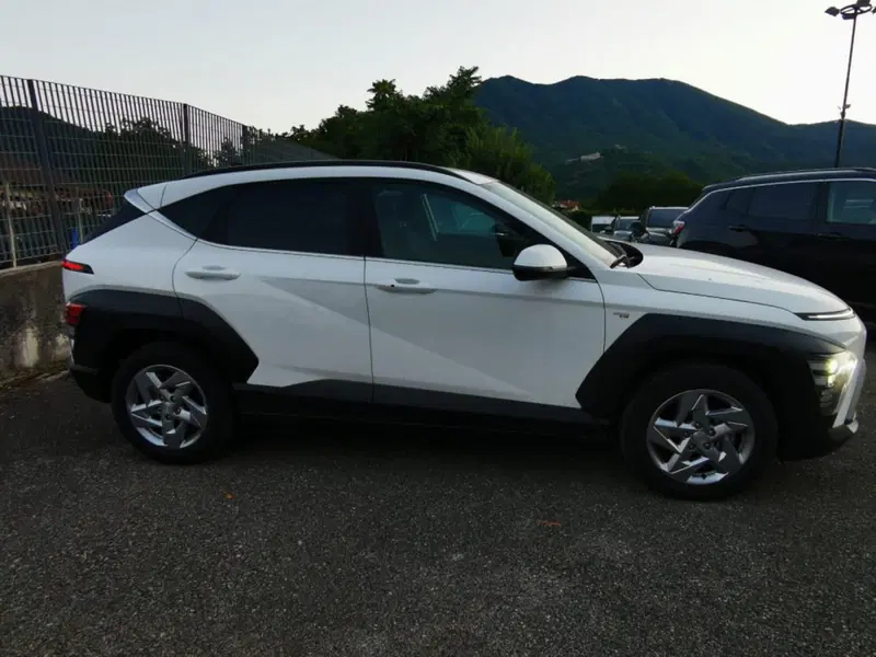 Hyundai Kona usata a Salerno (14)