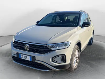 Volkswagen T-Roc 1.0 TSI Life del 2024 usata a Fisciano