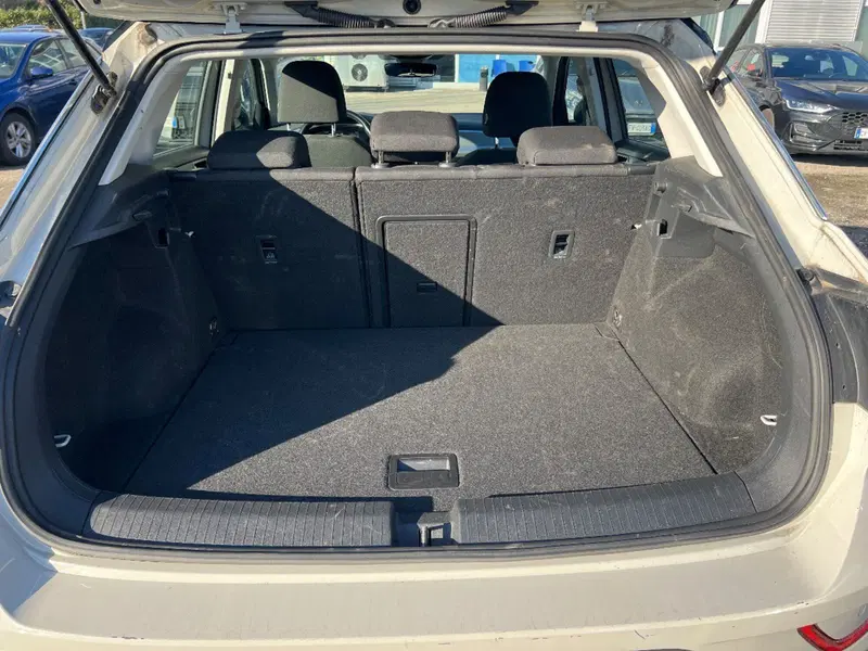 Volkswagen T-Roc usata a Salerno (13)