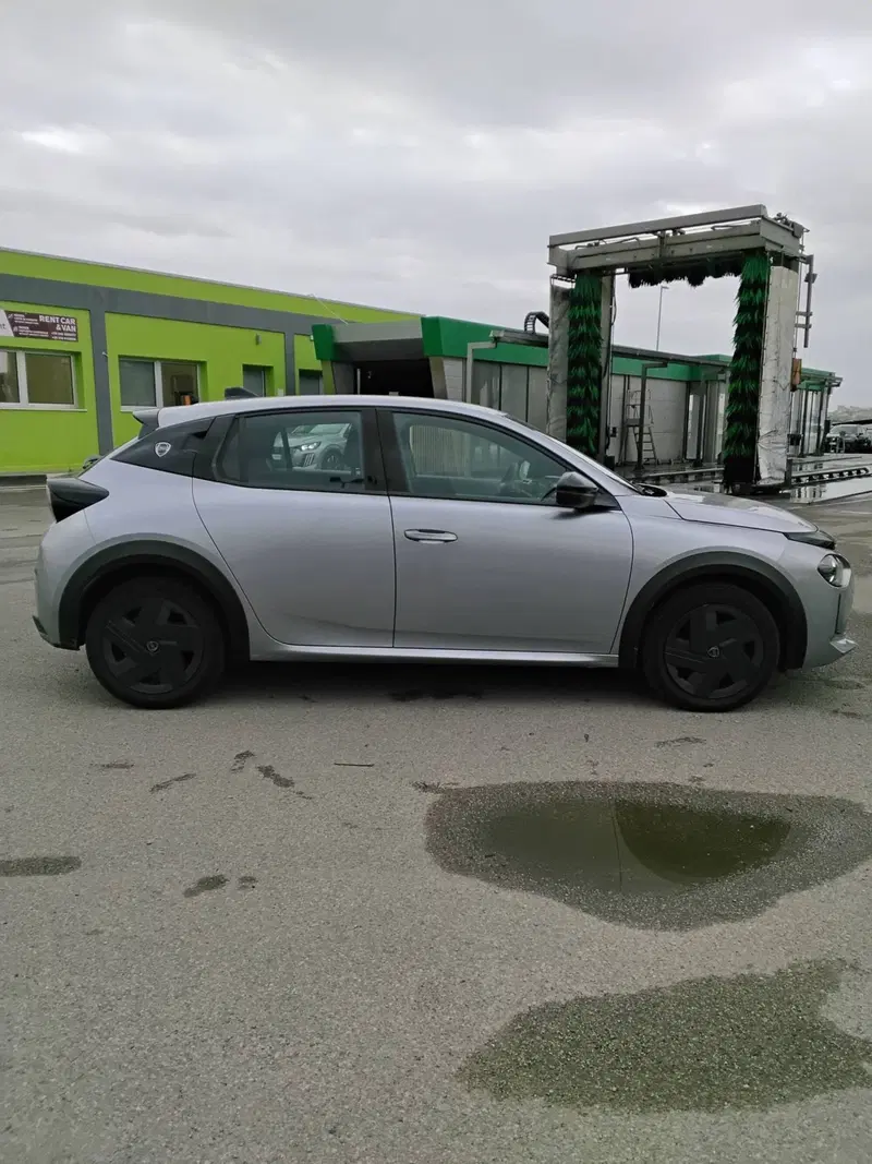 Lancia Ypsilon usata a Salerno (11)