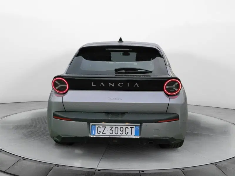 Lancia Ypsilon usata a Salerno (3)