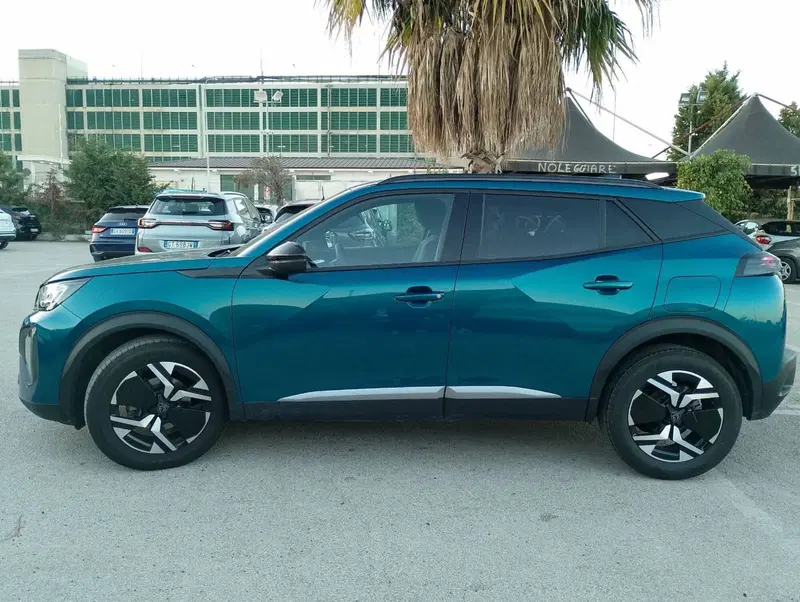 Peugeot 2008 usata a Salerno (11)