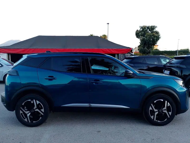 Peugeot 2008 usata a Salerno (14)
