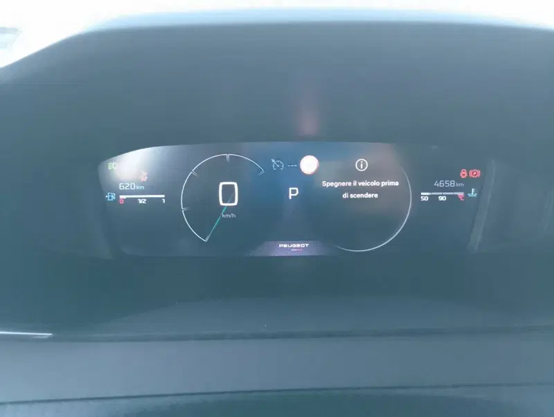 Peugeot 2008 usata a Salerno (15)