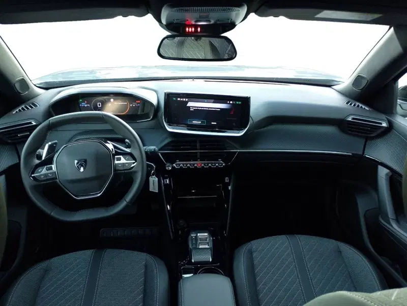 Peugeot 2008 usata a Salerno (5)