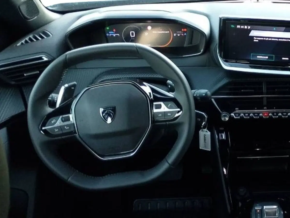 Peugeot 2008 usata a Salerno (8)