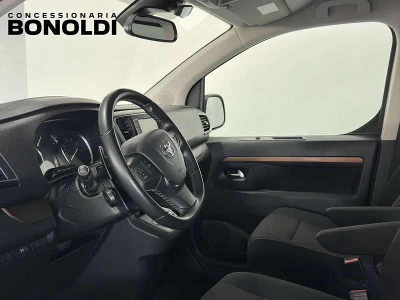 Toyota Proace Verso usata a Brescia (6)