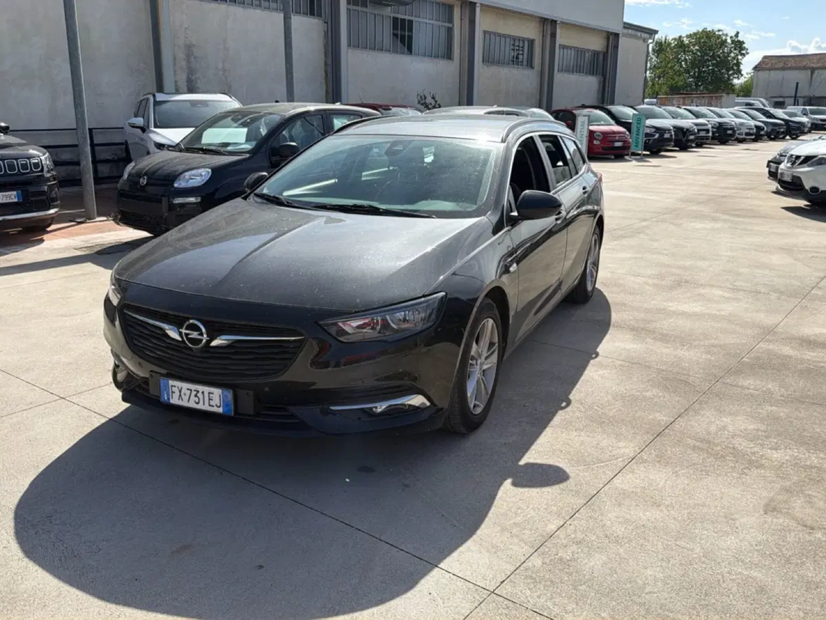 Opel Insignia Station Wagon nuova a Frosinone
