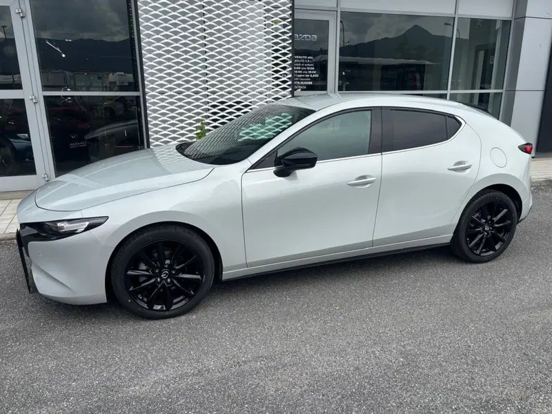 Mazda Mazda3 nuova a Frosinone (2)