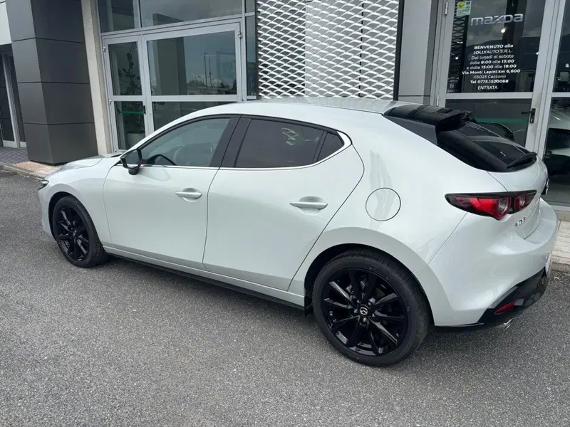 Mazda Mazda3 nuova a Frosinone (5)