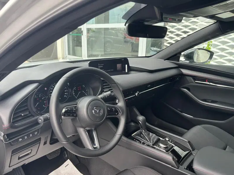 Mazda Mazda3 nuova a Frosinone (7)