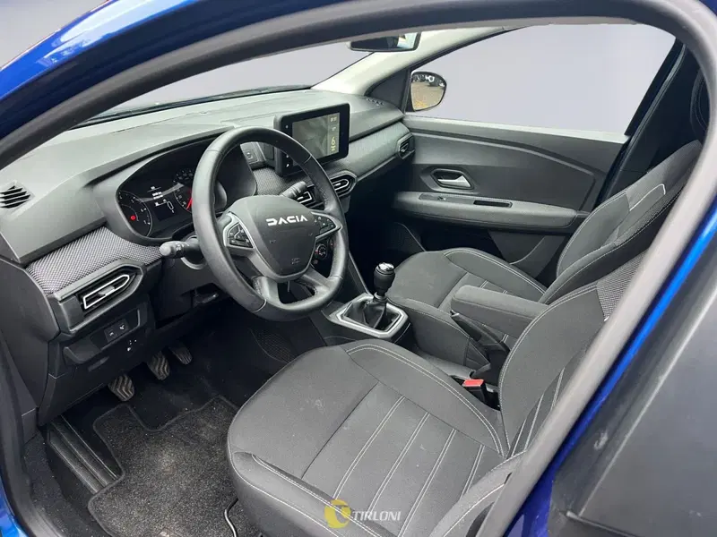 Dacia Sandero Streetway usata a Milano (10)