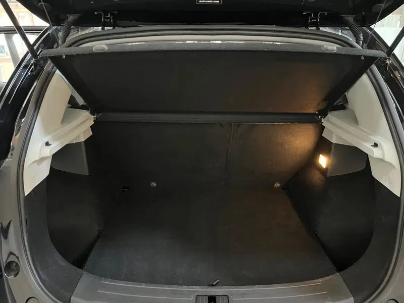 Mg ZS nuova a Lucca (13)