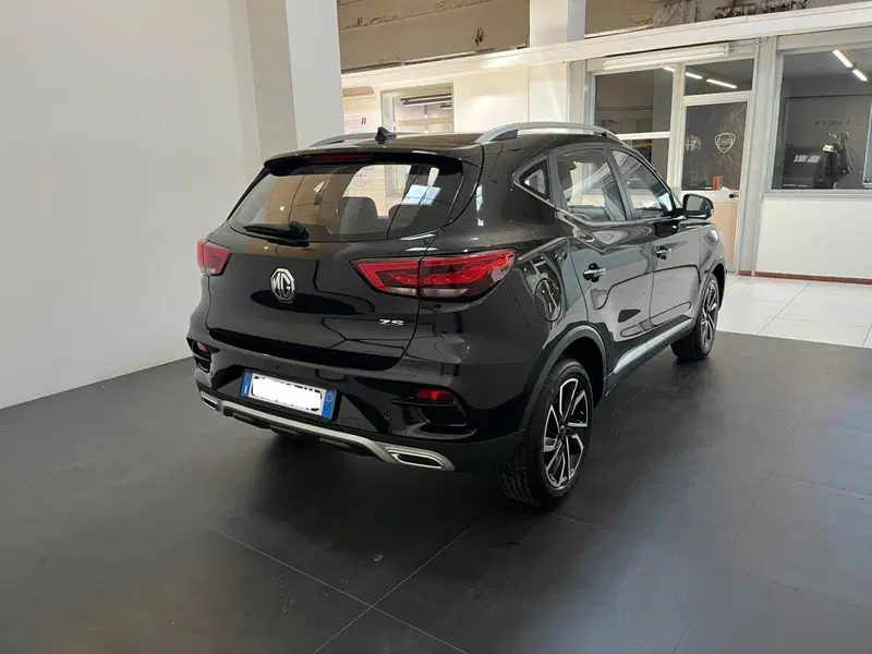 Mg ZS nuova a Lucca (5)