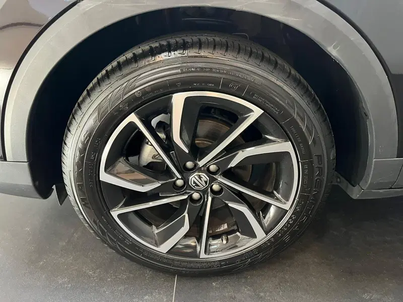 Mg ZS nuova a Lucca (8)