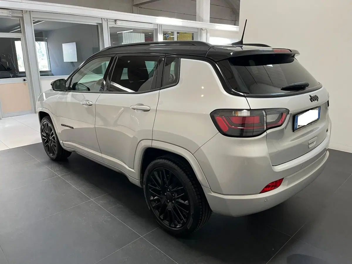 Jeep Compass usata a Lucca (7)