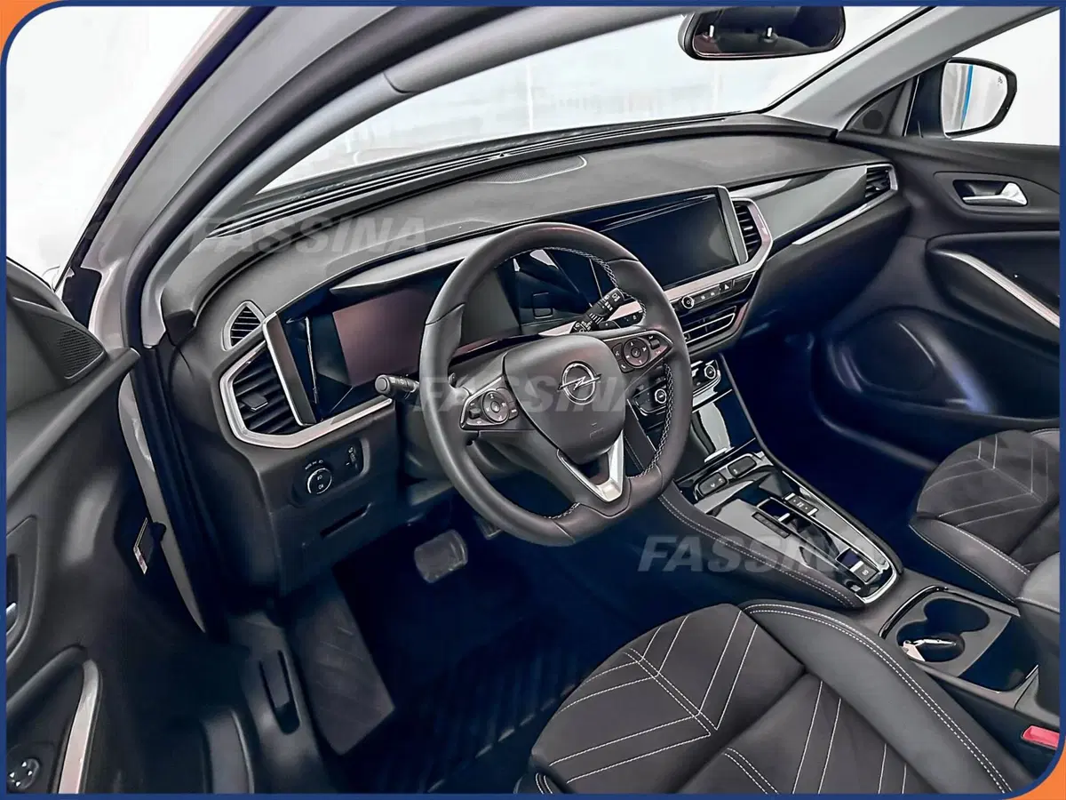 Opel Grandland usata a Milano (9)