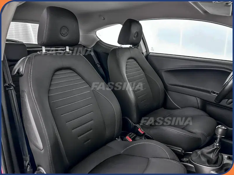 Alfa Romeo MiTo usata a Milano (14)