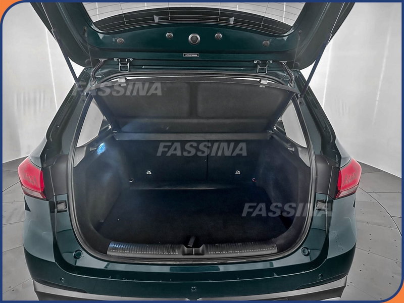Mg ZS EV usata a Milano (11)