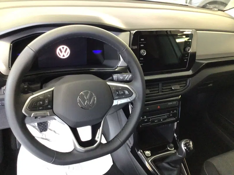 Volkswagen T-Cross nuova a Genova (13)