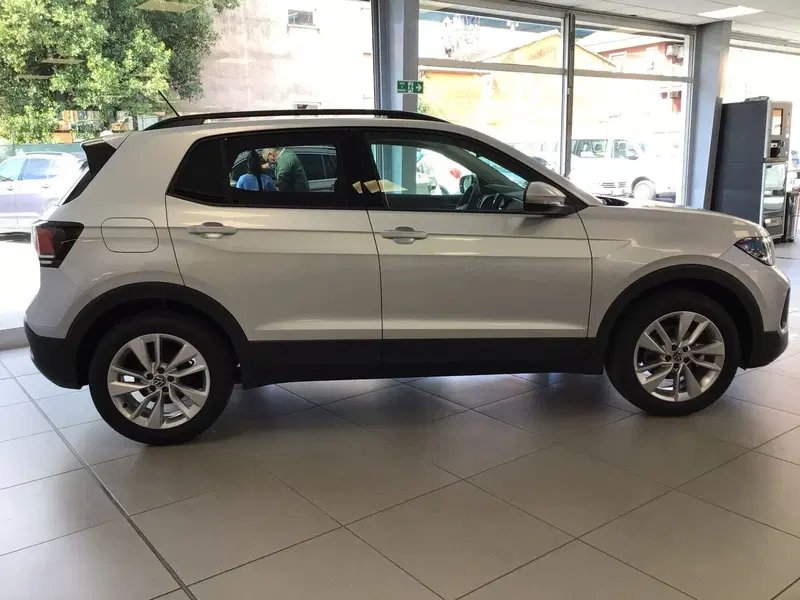 Volkswagen T-Cross nuova a Genova (4)