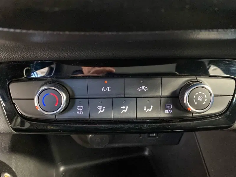 Opel Corsa usata a Lodi (12)