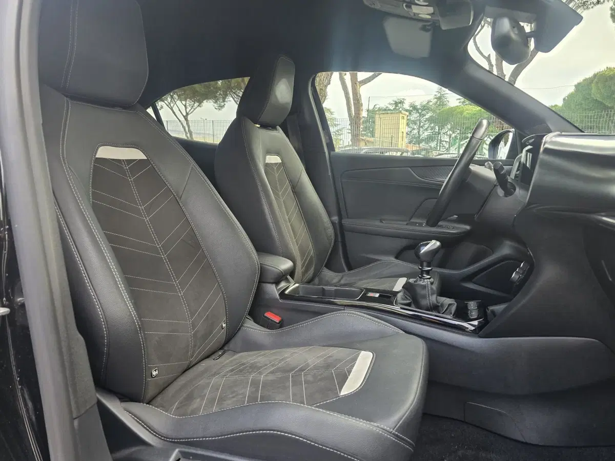 Opel Mokka usata a Massa-Carrara (5)