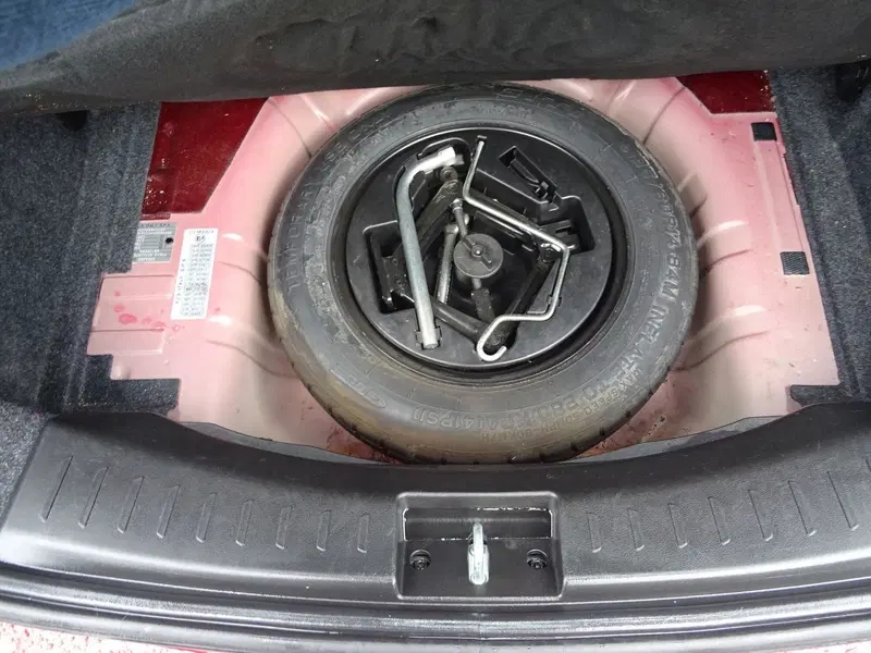 Lancia Ypsilon usata a Lucca (16)