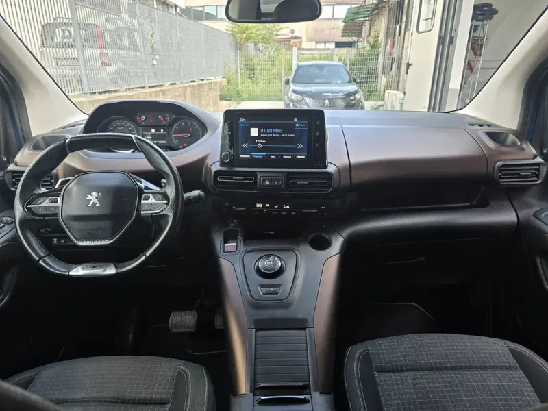 Peugeot Rifter usata a Massa-Carrara (6)